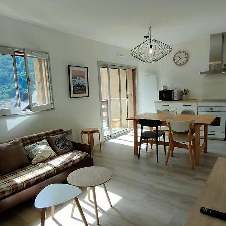 Appartement Renove 4 Pers Avec Parking A Cauterets - Fr-1-234-242 エクステリア 写真